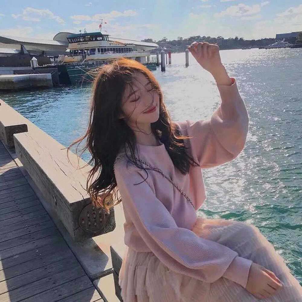 迷雾中的她